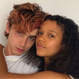 Meet your Posher, Amelia